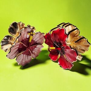 NEW Piper K Hibiscus Flowers 2-Pack Metal Hair Claw Clip Hair Accessory 2.5 inch